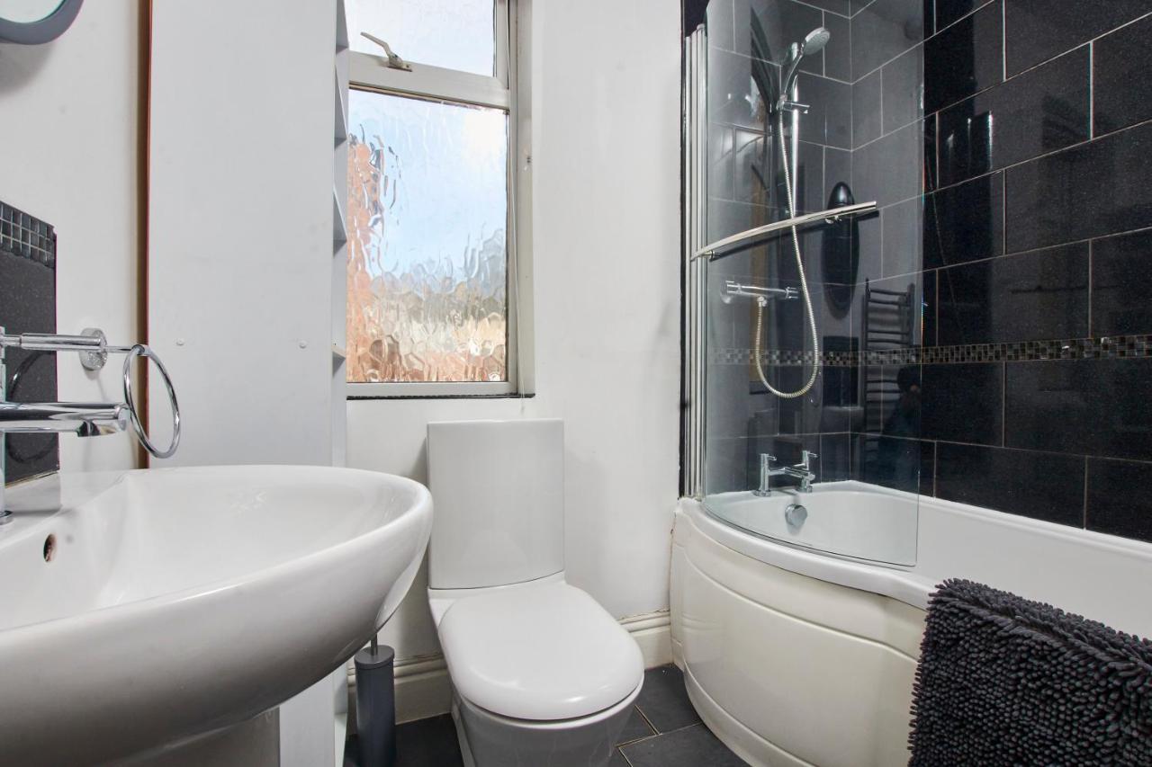 Stylish 2 Bedroom Flat - Close To Newcastle City Centre Gateshead Bagian luar foto