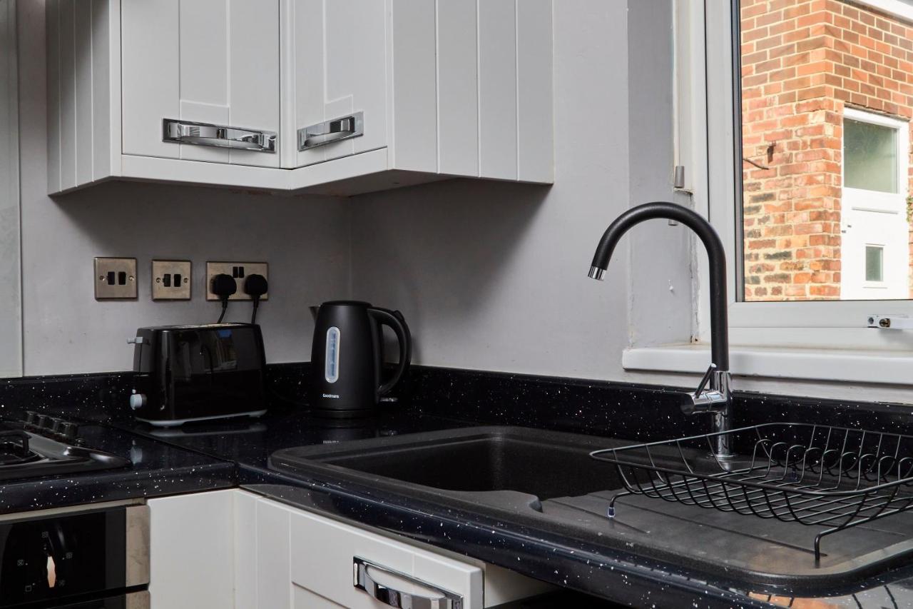 Stylish 2 Bedroom Flat - Close To Newcastle City Centre Gateshead Bagian luar foto